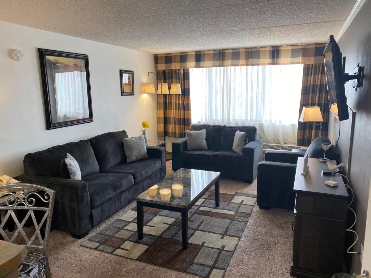 Ramada By Wyndham Albuquerque Midtown Otel Dış mekan fotoğraf