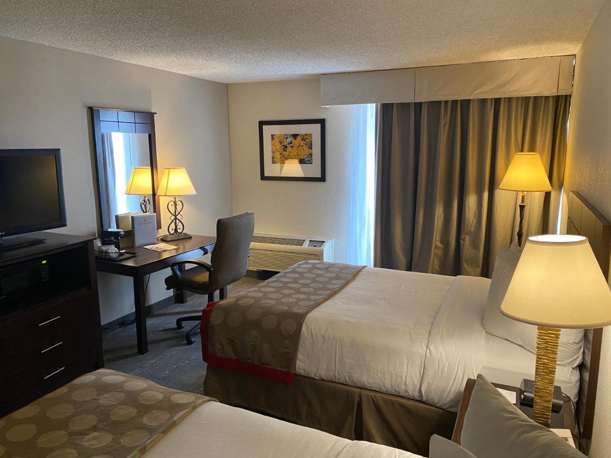Ramada By Wyndham Albuquerque Midtown Otel Dış mekan fotoğraf