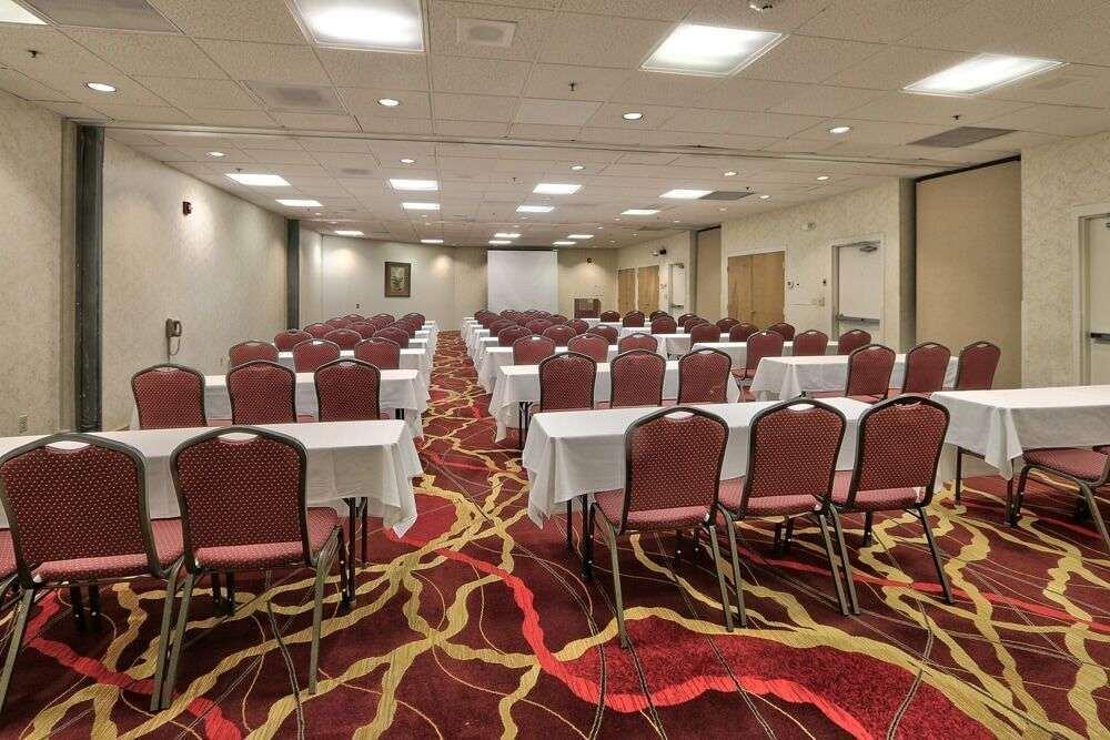 Ramada By Wyndham Albuquerque Midtown Otel Konforlar fotoğraf
