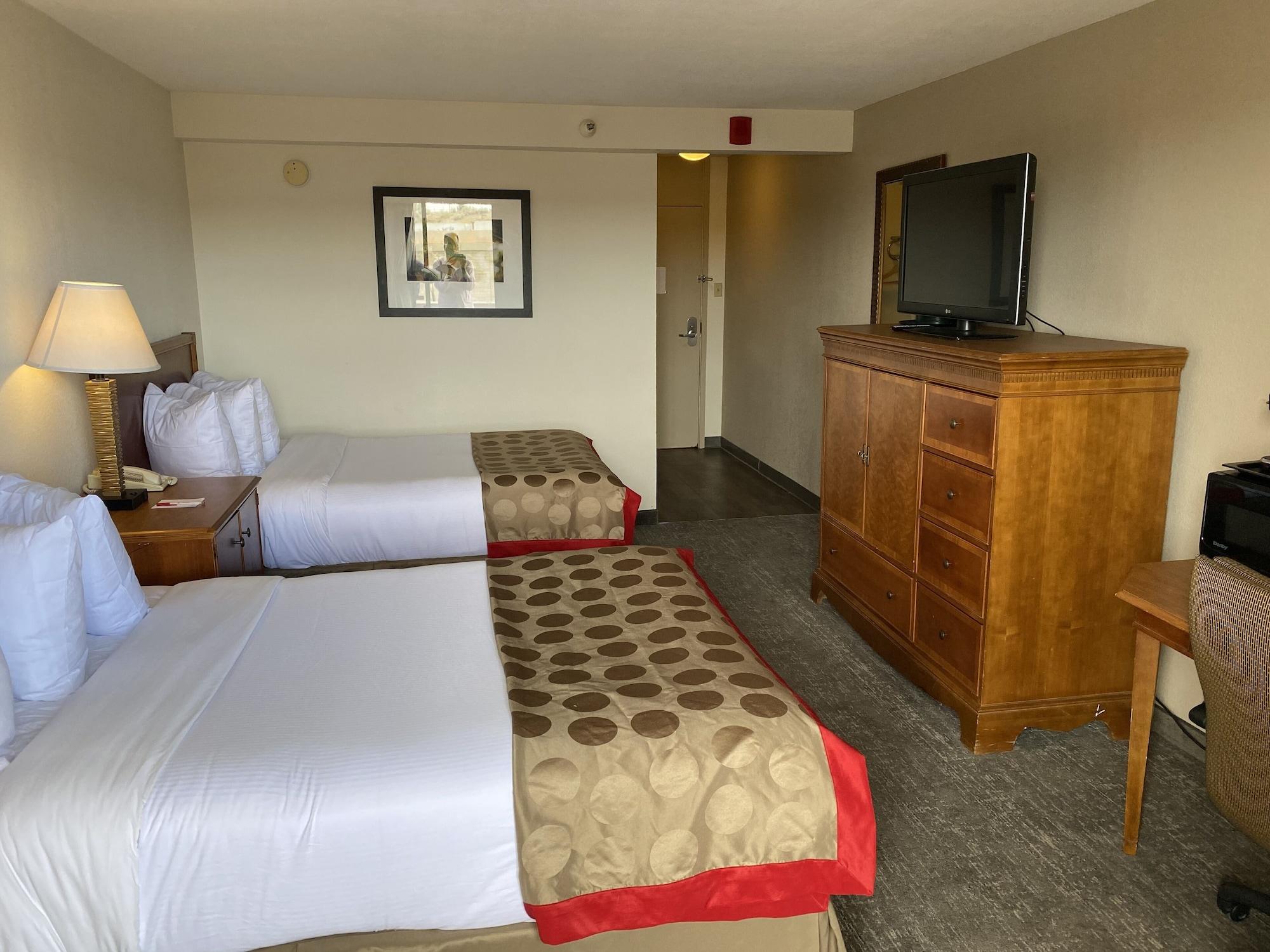 Ramada By Wyndham Albuquerque Midtown Otel Dış mekan fotoğraf