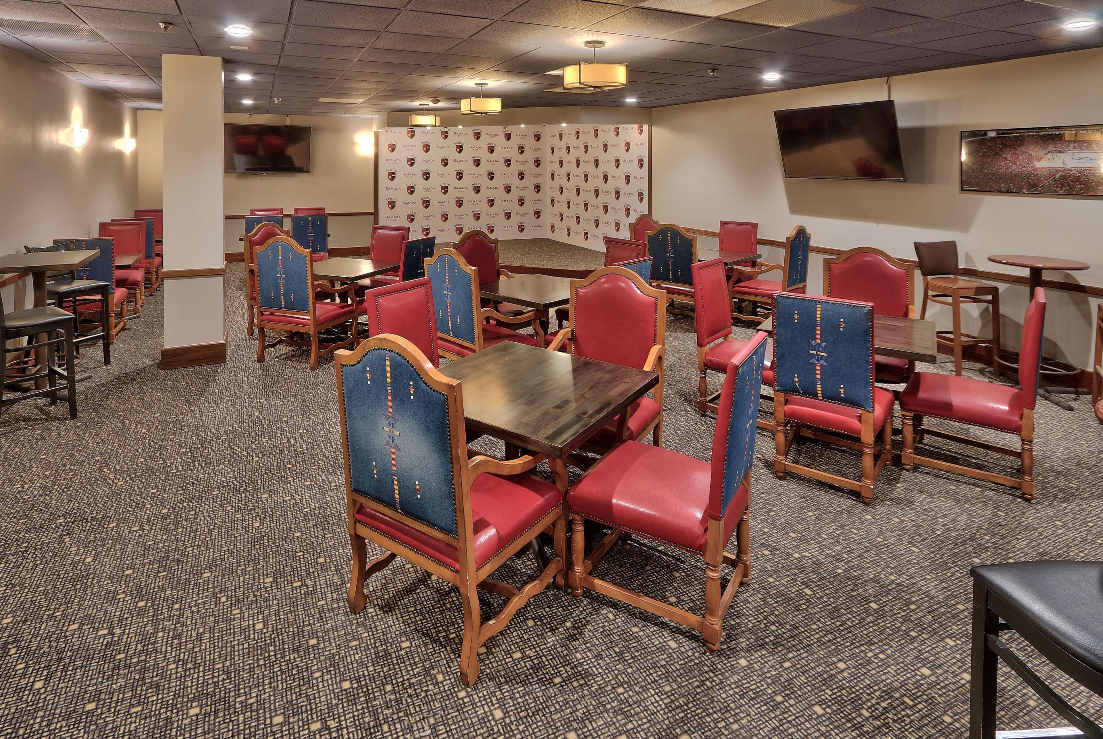 Ramada By Wyndham Albuquerque Midtown Otel Dış mekan fotoğraf