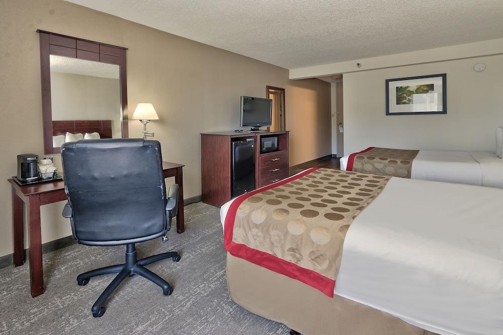 Ramada By Wyndham Albuquerque Midtown Otel Dış mekan fotoğraf